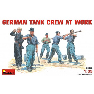 Germ.Tank Crew at work 1/35