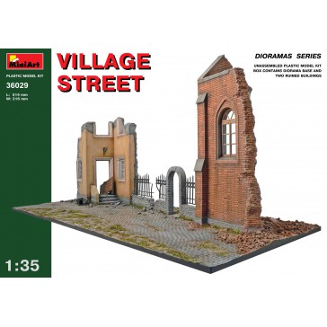 Village Street 1/35