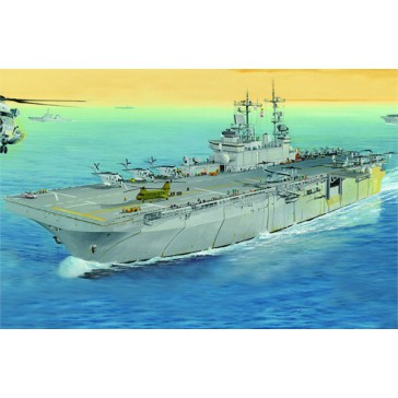 USS Wasp LHD-1 1/700