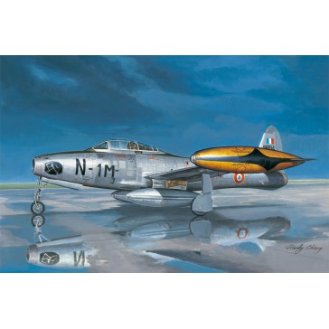 F-84 G Thunderjet 1/32