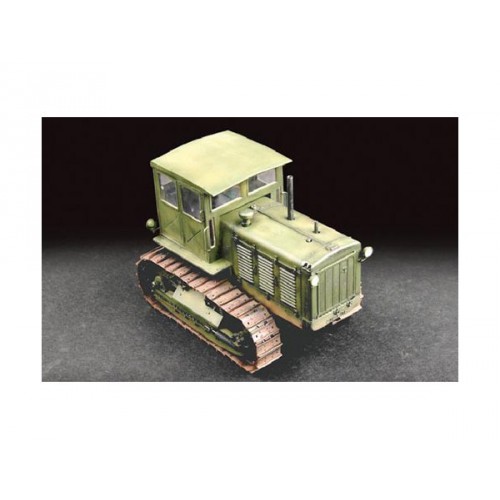 Trumpeter Models 1/72 Russian ChTZ S-65 Tractor with Cab 