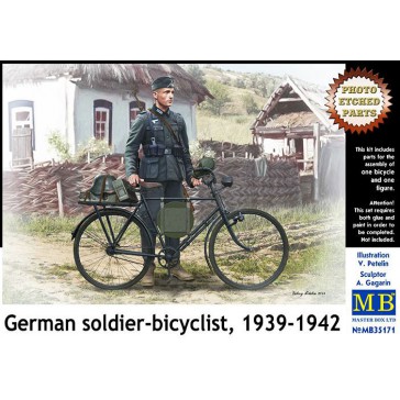 German Soldier Bicyclist'39-42 1/35