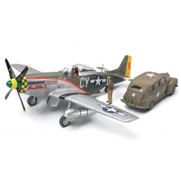 P-51D Mustang + Staff car