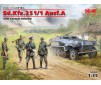 Sd.Kfz.251/1 Ausf.A with German Inf