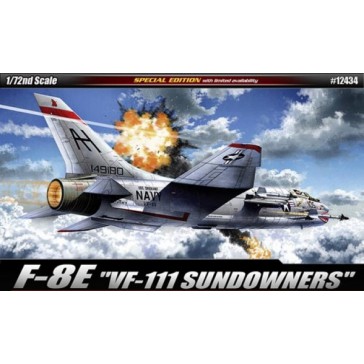(12434) F-8E VF-111 SUNDOWNER 1/72