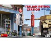 It. Petrol Station 1930-1940 1/35