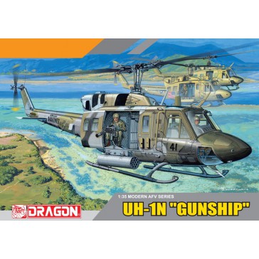 1/35 UH-1N GUNSHIP 1:35 (4/20) *