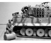 German Tankmen WWII era        1/35