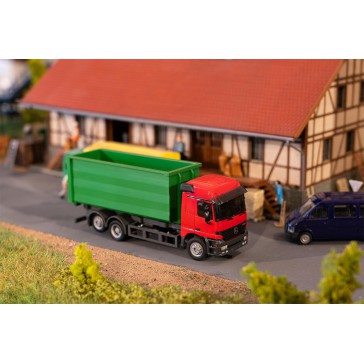 1/87 VRACHTWAGEN MB ACTROS LH'96 CONTAINER (HERPA)