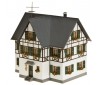 1/87 DUBBELGEZINSHUIS MET VAKWERK