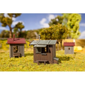 1/87 BAANHUISJE/MATERIAALSCHUURTJE