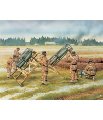 1/35 GERMAN ROCKET LAUNCHER W/CREW (2/23) *